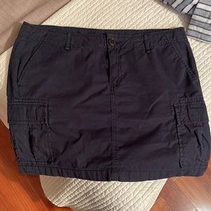 UNIQLO cargo, mini skirt, size 10.
